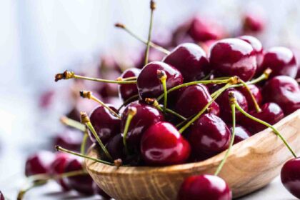4 important cherry benefits for skin including acne prevention, radiant glow