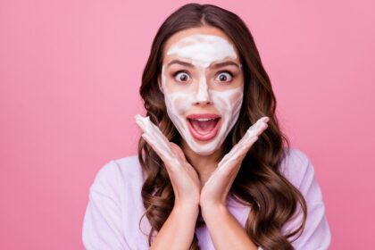 Myntra Fashion Carnival 2025: Save minimum 35% on the best cleansers to enjoy dirt-free skin