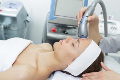 Laser skin tightening: A way to reduce signs of aging
