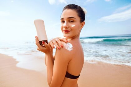 8 high-performance SPF 70 sunscreens to prevent sun damage and tanning