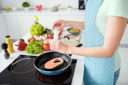9 Foods That May Help or Hurt Anxiety