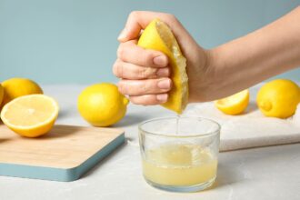 5 Potential Health Benefits of Lemon Juice