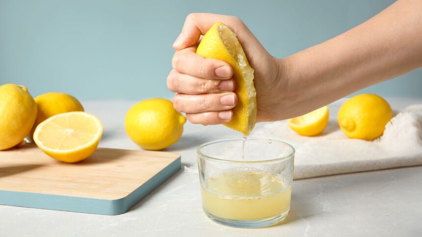 5 Potential Health Benefits of Lemon Juice