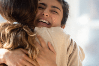 15 Thoughtful Gestures That Bring You Closer to Your Friends