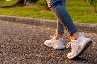 Turn your daily walks into a healthy habit with this 6-6-6 walking routine